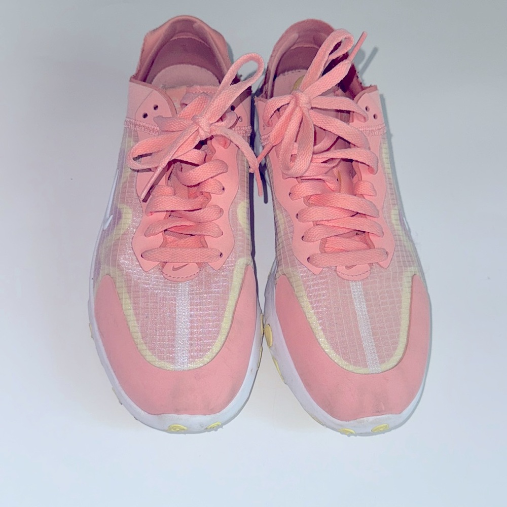 Nike women’s sneakers size 9.5